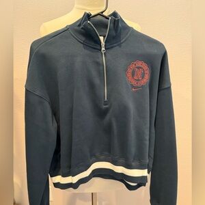 Nike pullover in Navy